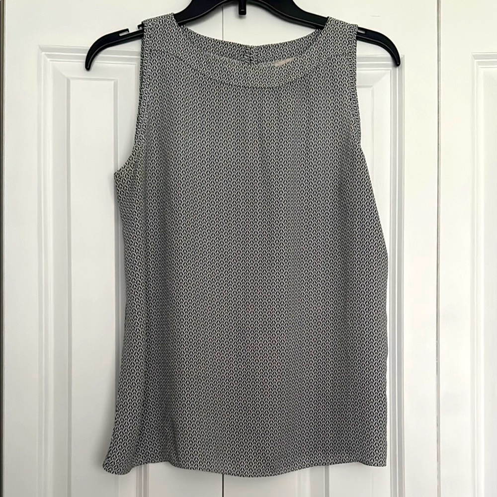 Elegant Navy and White Sleeveless Top. Loft Brand Size XS